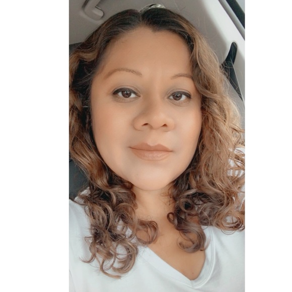 Meet your Posher, Araceli - Picture 1 of 1